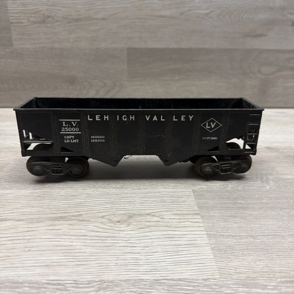 Lionel Vintage Original early postwar 2456 Lehigh Valley‎ Hopper Car